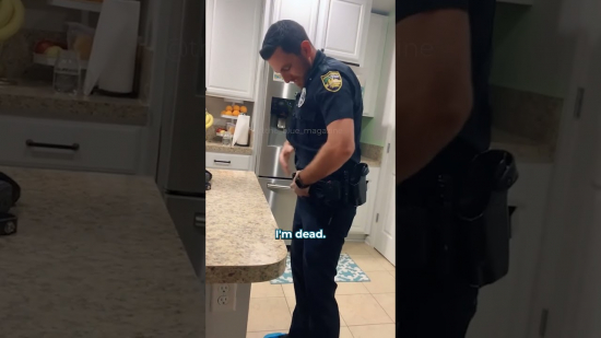 Officer struggling to go to the bathroom 🚽 (@sometimesmamayells) Featured Image 