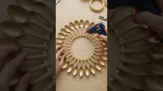 3 Amazing DIY Home Decor Hacks 😱 | Plastic Waste से बनाएं Luxury Decor ✨ #shorts Featured Image 