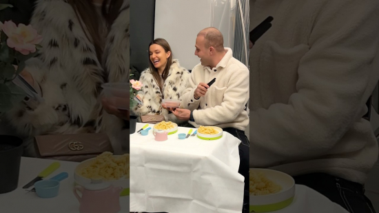 Luxury dining, budget location 🚋🍽️ #TravelingTable Featured Image